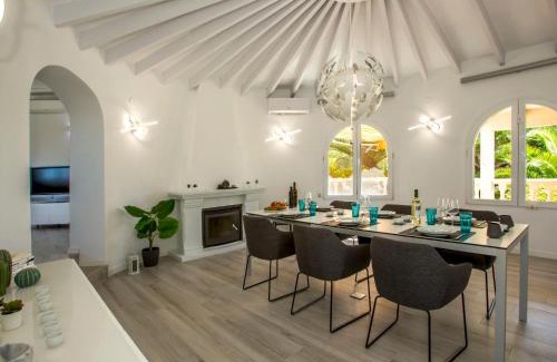 Mar Azul Villa | Exceptional Villa La Tahona with Pool & Perfect Review Score