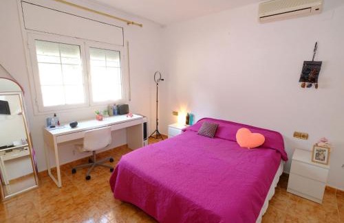 Miami Platja Villa | Villa Isabel: Family-Friendly Retreat with Pool & High Ratings