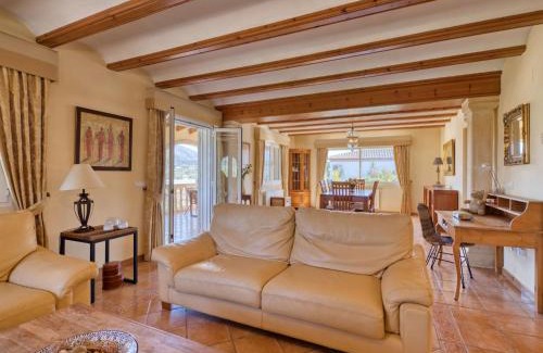 Urbanizacion La Mandarina Villa | Family-Friendly Villa Meena with Pool Access for Relaxation