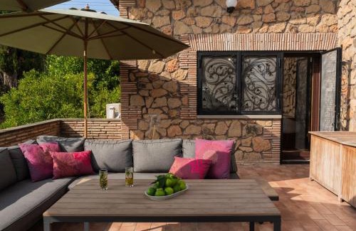 Lake Bracciano Villa | Elegant Villa Valentina: 4-Star Retreat with Pool Access