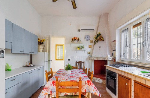 Torre Lapillo Villa | Villa 'Villetta A Torre Lapillo': Oceanfront Bliss Awaits