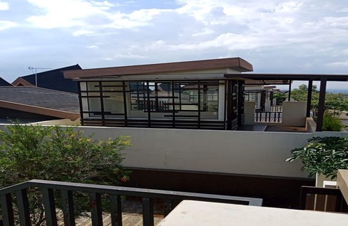 Ciawi Villa | Villa Vimalla Hills: Embrace Nature in Comfort