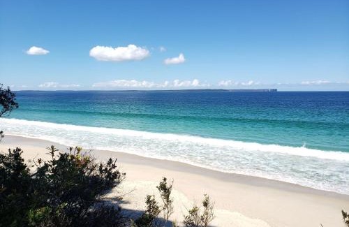Vincentia House | Villa Vincentia - Ocean View Retreat in Jervis Bay