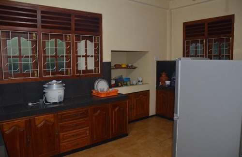 Nalagasdeniya House | Inviting Villa Vinses in Hikkaduwa with Breakfast Included