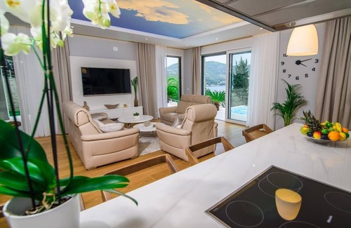 Stikovica Villa | Private Villa with Pool in Beautiful Dalmatia