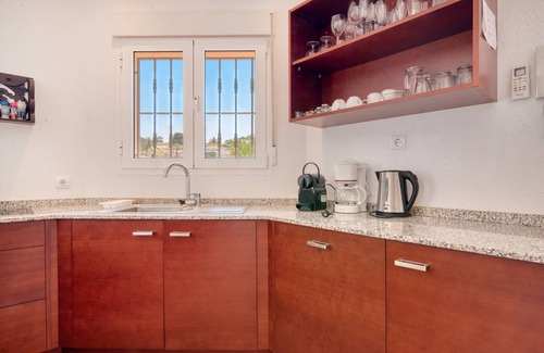 Denia Villa | Villa 'Vista 28' with Sea View, Wi-Fi and Air Conditioning