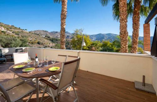 Velilla-Taramay House | Inviting Villa Vista Almuñécar: Oceanfront with Pool & Pets