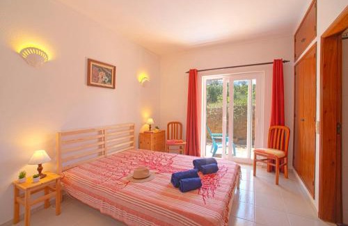 Silves Villa | Villa Vista: Family-Friendly Retreat with Pool Access