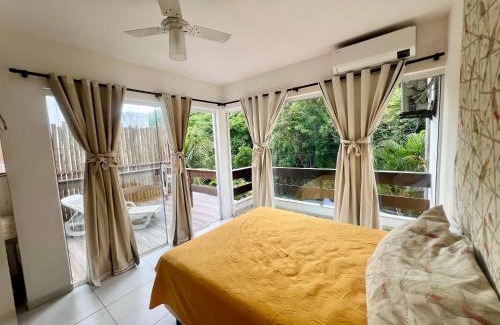 Pero House | Oceanfront Retreat at Villa Vitoria with Hot Tub & Kitchen