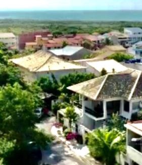 Pero House | Oceanfront Retreat at Villa Vitoria with Hot Tub & Kitchen