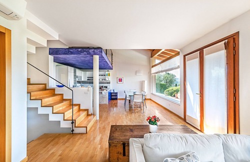 Montinelle Villa | Villa Vittoria: Lake Views & Poolside Bliss Await You