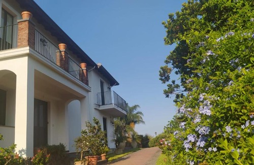Santa Tecla House | Villa Vittoria: Relax by the Pool with Ocean Views