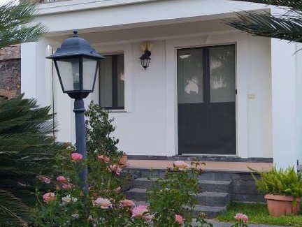 Santa Tecla House | Villa Vittoria: Relax by the Pool with Ocean Views