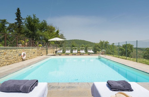 Santa Reparata Villa | Villa Vittoria d'Anghiari: Family-Friendly Retreat with Spa