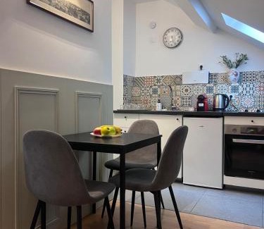 Limoges House | Discover Villa Vlas - Top-Rated Stay in Limoges