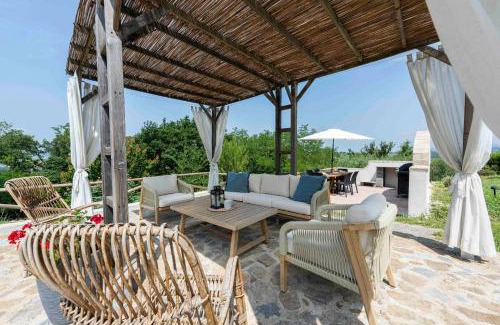 Barberino Val d'Elsa Villa | Relax at Villa Volpaia: Oceanfront Oasis with Pool