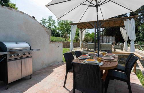 Barberino Val d'Elsa Villa | Relax at Villa Volpaia: Oceanfront Oasis with Pool