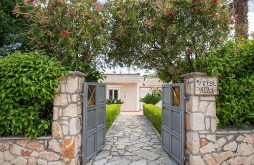 Agia Marina House | Villa Vrisi: Oceanfront Escape with Pool and High Ratings
