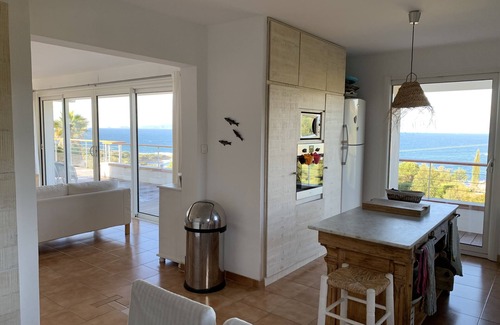 Portigliolo House | Villa with Breathtaking Views, Steps from Portigliolo Beach