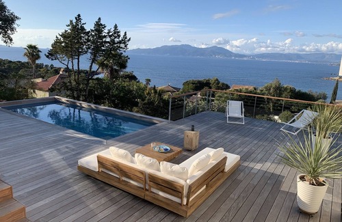 Portigliolo House | Villa with Breathtaking Views, Steps from Portigliolo Beach