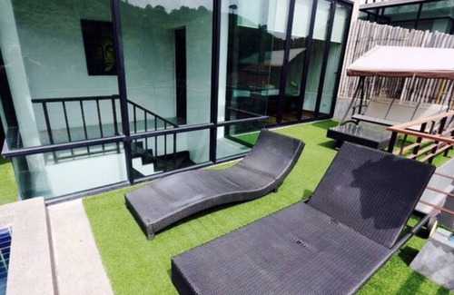 Patong Villa | Ocean View Villa: 4 Bedrooms Near Patong Centre