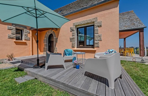 Locquirec Villa | Sea View Villa with Private Terrace and Spa Near Beach
