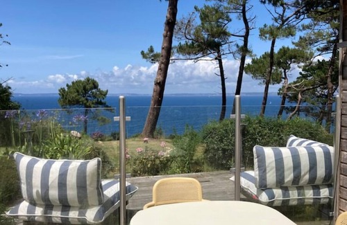 Poullan-sur-Mer House | Cozy Villa with Sea View and Private Pool Retreat