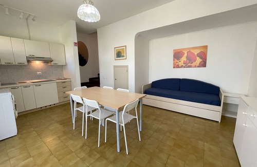 Porto Santa Margherita Villa | Beautiful Villa with Private Garden and Barbecue Experience