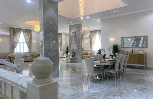 Al Wakrah House | Villa Wakra: Premier Villa Near Al Janoub Stadium with Kitchen