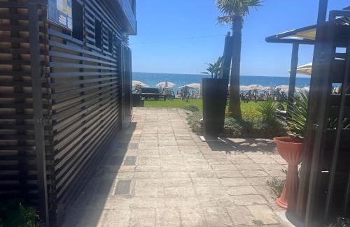 Laura House | Relax at Villa Wanda, 300m from the Beach with Spa Access