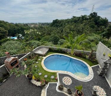 Kayu Putih House | Relax at Villa WenHomann 2: Pet-Friendly & Pool Access
