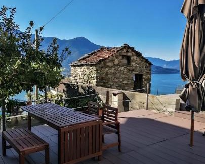 Burano Apartment | Villa Wetzel Domaso
