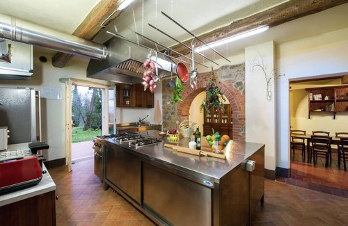 Marciano della Chiana Villa | Discover Belvilla by OYO Villa Marcy: Pet-Friendly Retreat