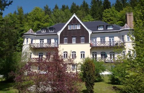 Amtsberg Hotel | Experience Villa Wilisch: Oceanfront Retreat with Spa