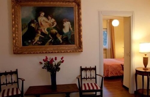 Zona LIII Tomba di Nerone House | Villa Wilson: Family-Friendly Stay with Complimentary Breakfast