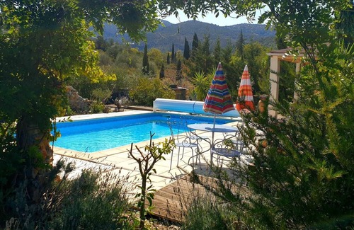 Embres-et-Castelmaure Villa | Relaxing Villa with Private Pool in the Corbieres