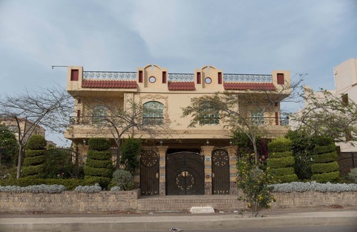 Sheikh Zayed City Apartment | Family-Friendly Villa with Pool in El Sheikh Zayed, Egypt