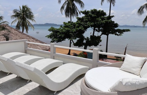 Ko Chang Villa | Relax at Our Villa Featuring a Hot Tub and Pool Access