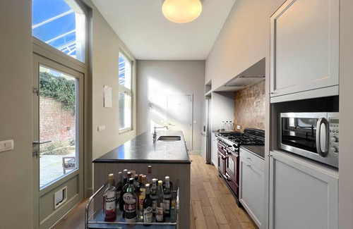Ronse Villa | Villa with a stove and a hot tub in the Ardennes