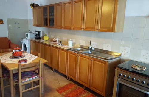 Capaci Villa | Cozy Villa with Ocean View & Outdoor Shower Near Culture
