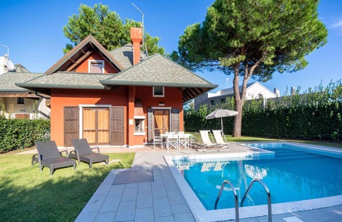 Isola Albarella Villa | Elegant Villa with Private Pool on Albarella Island