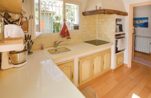 Plaine de la Brague Villa | Inviting Villa with Pool and Ocean View in Antibes