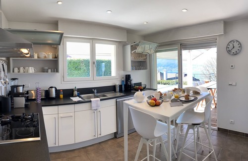 Veyrier-du-Lac Villa | Experience Lake View Bliss at Villa Annecy - Rated 10/10