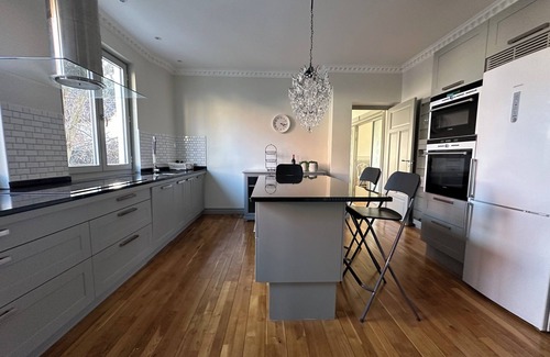 Innerstaden Villa | Villa in Fridhem Malmö - Steps from Beach, Ideal for Groups