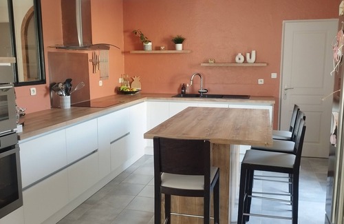 Lieuran-les-Beziers Villa | Idyllic Villa with Pool, 15 Min to Beaches & Mountains