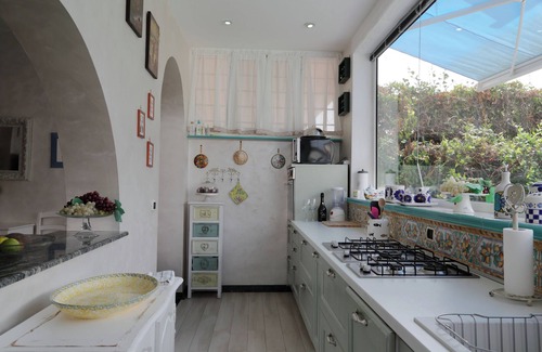 Ardea Villa | Villa with garden a few steps from the sea