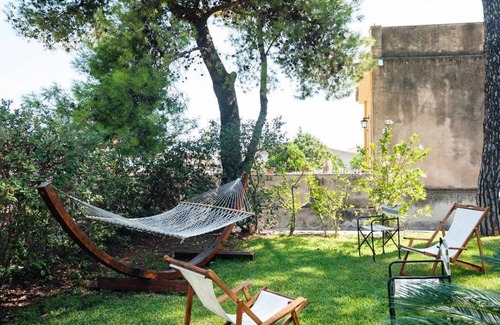 Acireale Villa | Cozy Villa with Garden in Sicily by the Sea