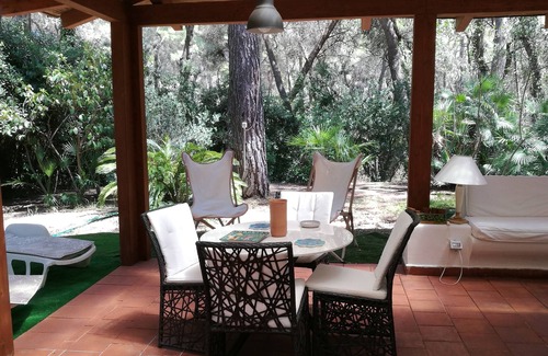 Riva dei Tessali Villa | Secure Villa with Ocean View, Veranda & Beach Access