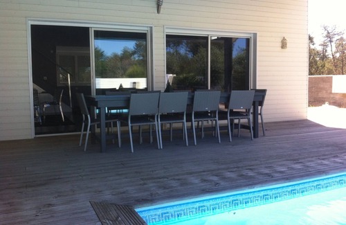 Vensac Villa | Idyllic Villa with Pool, Steps from the Beach - Rated 9.8
