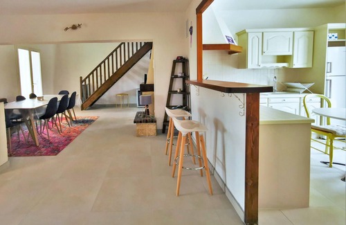 Grillon House | Relaxing Villa with Heated Pool and Ocean View Oasis